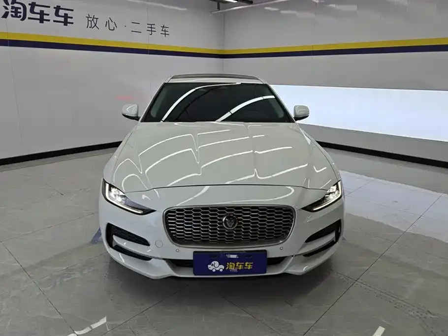 Jaguar XEL — фото 10