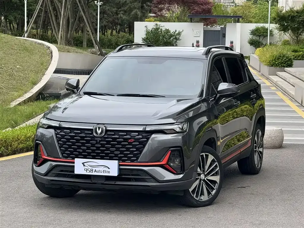 Changan CS35PLUS — фото 1