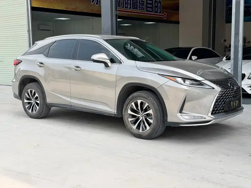 Lexus RX — фото 5