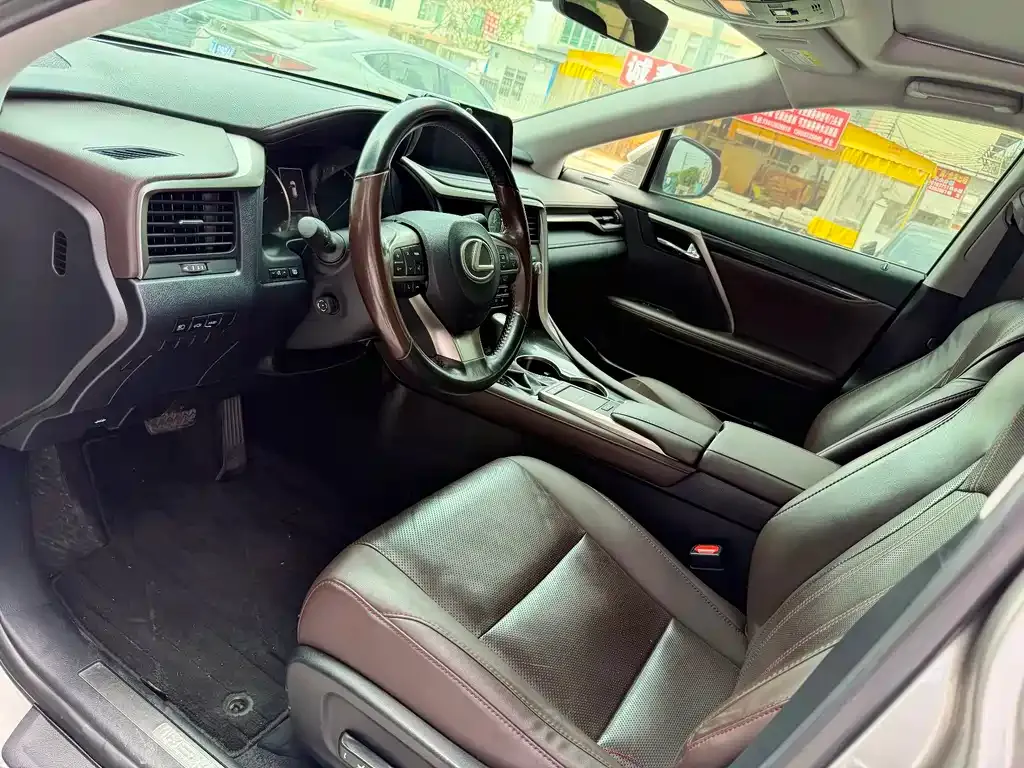 Lexus RX — фото 9