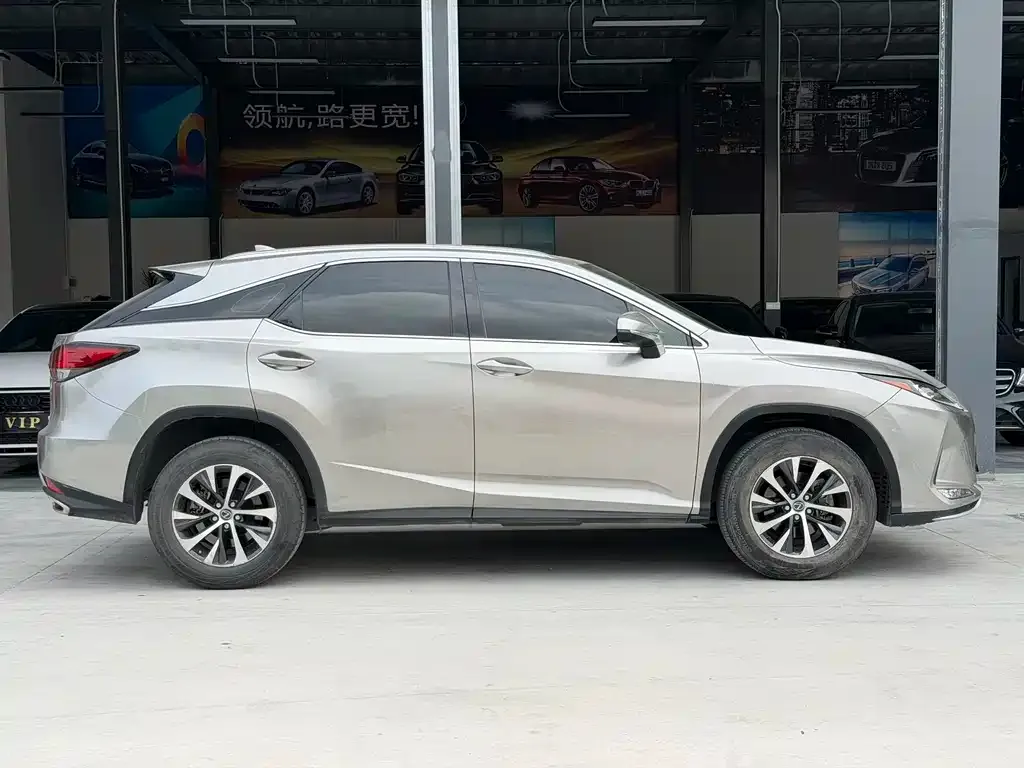 Lexus RX — фото 2