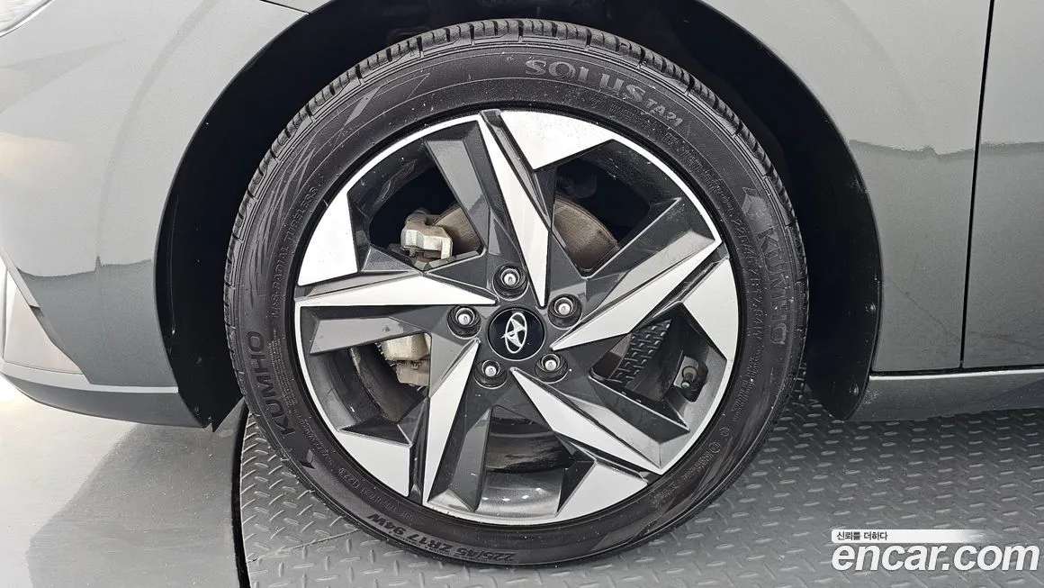 Hyundai AVANTE — фото 9