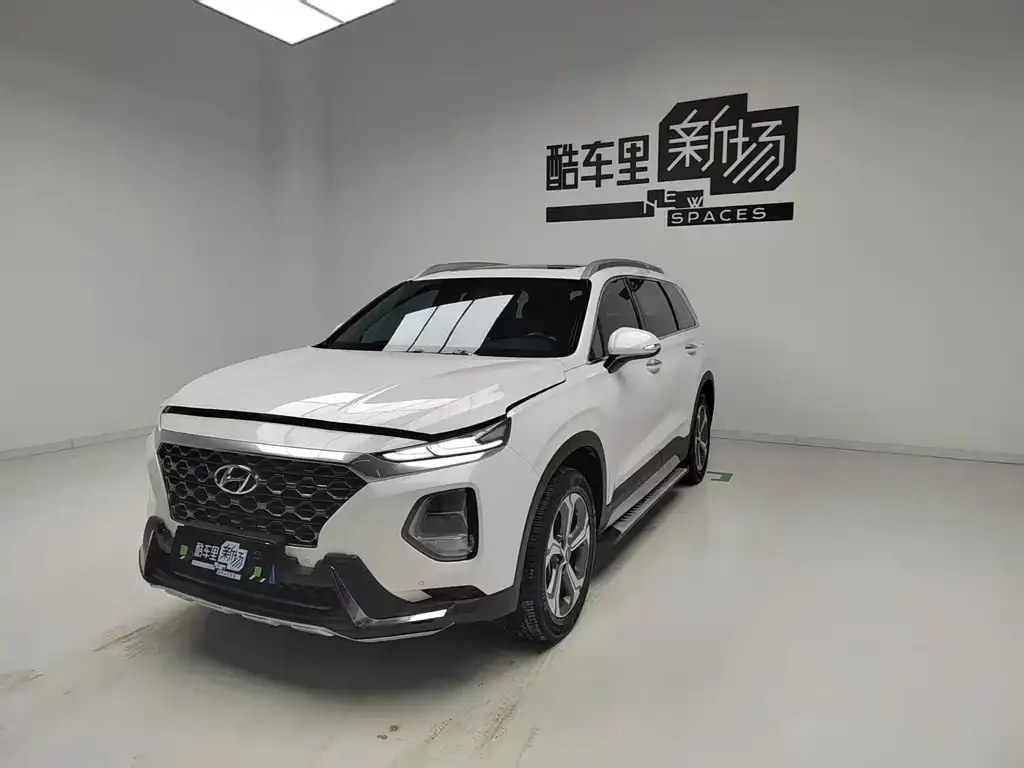 Hyundai Santa Fe — фото 1