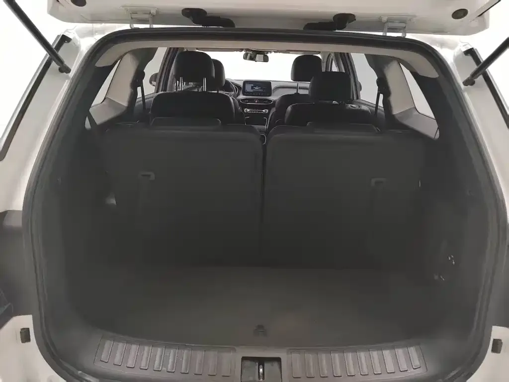 Hyundai Santa Fe — фото 4