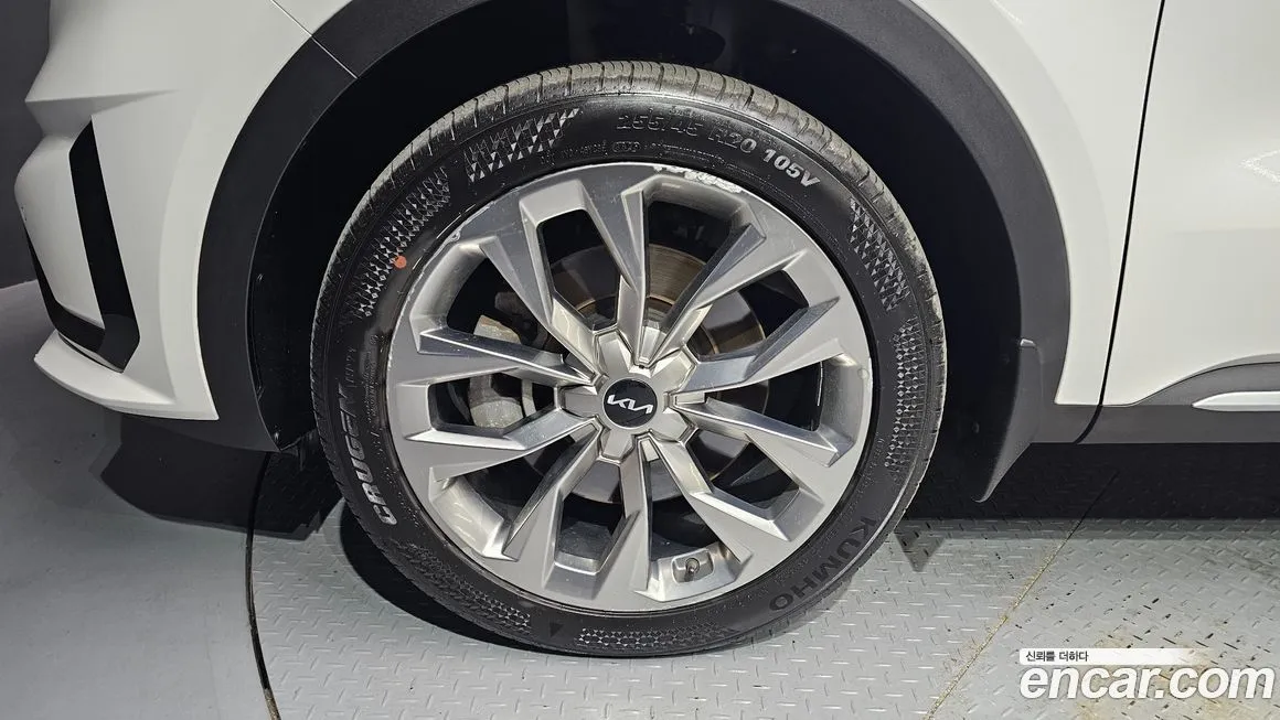 Kia Sorento — фото 10