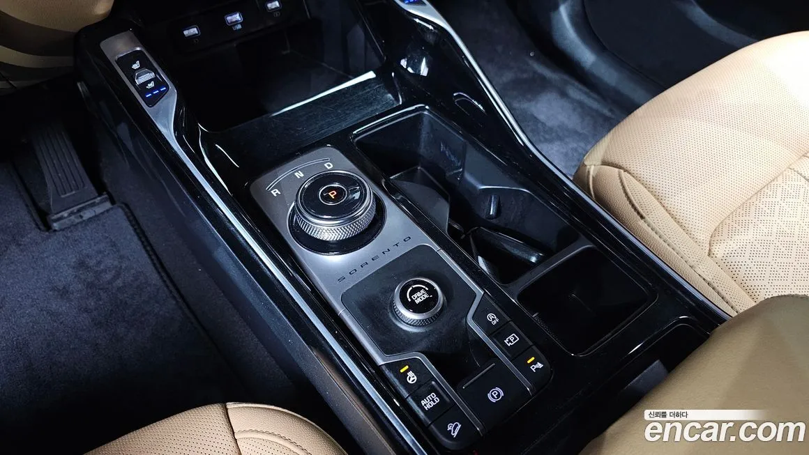 Kia Sorento — фото 6
