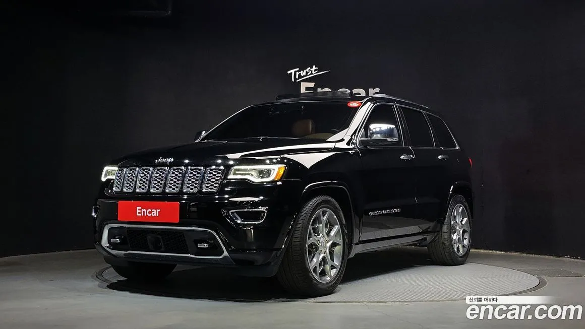 Jeep Cherokee — фото 1