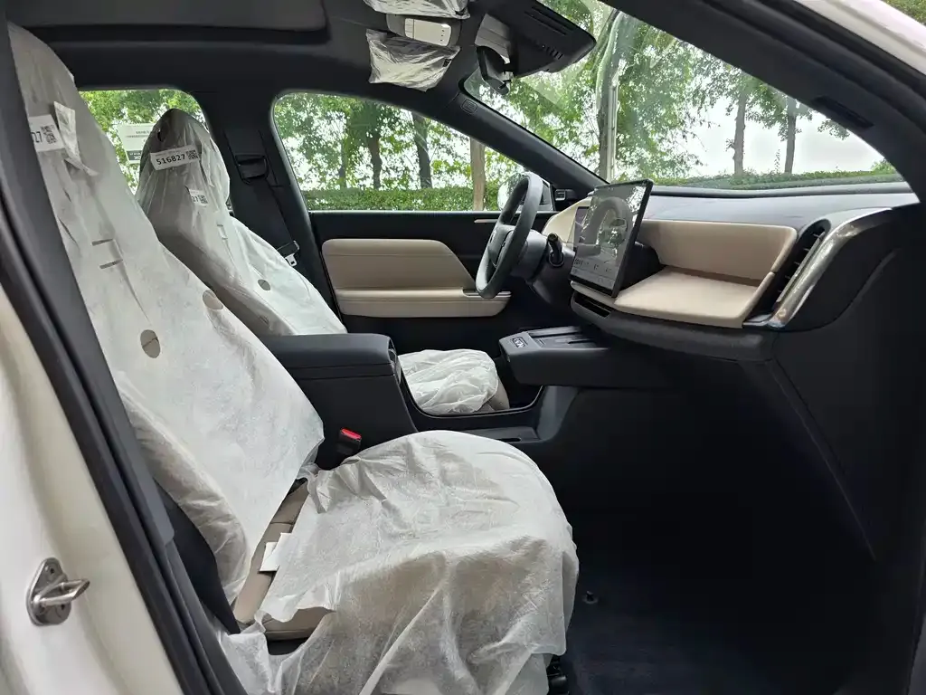 Volvo XC70 PHEV — фото 3