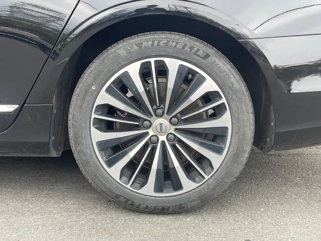 Volvo S90 — фото 10