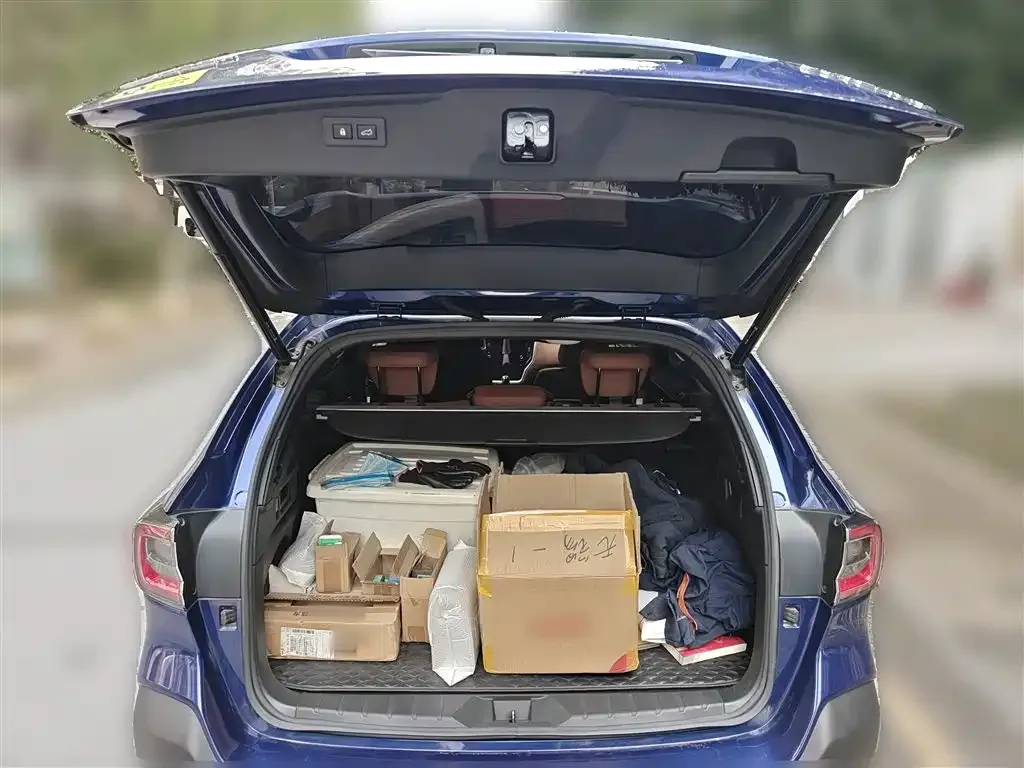 Subaru Outback — фото 10