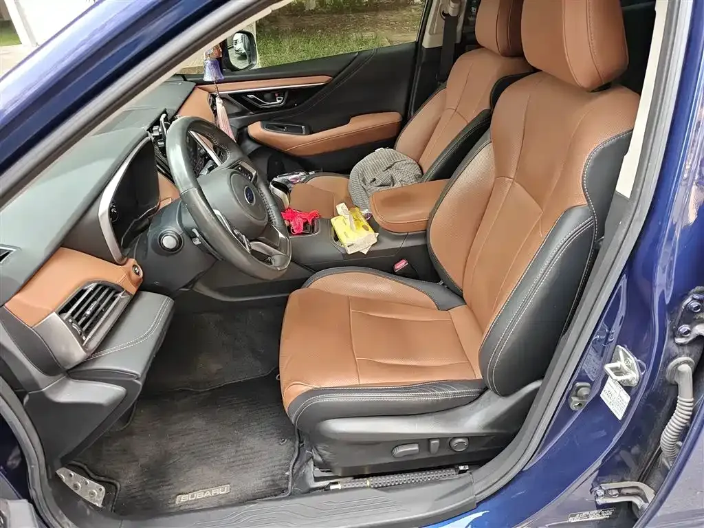 Subaru Outback — фото 6