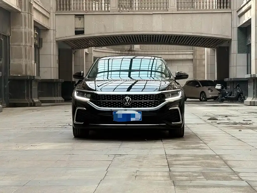 Volkswagen Passat — фото 5