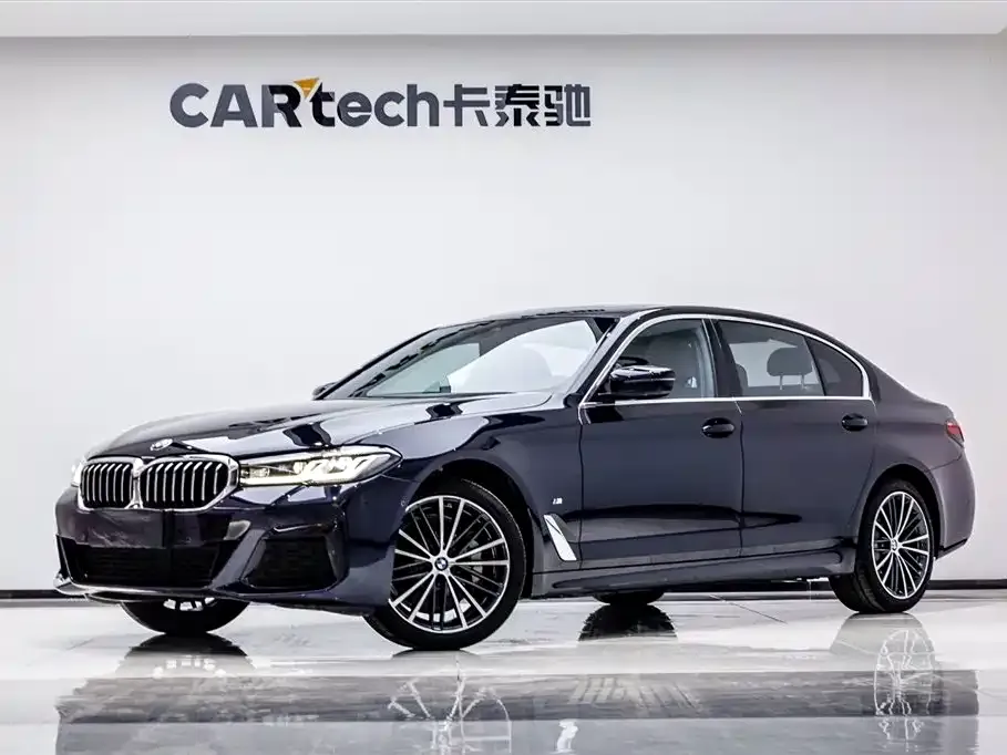 BMW 5 Series — фото 1