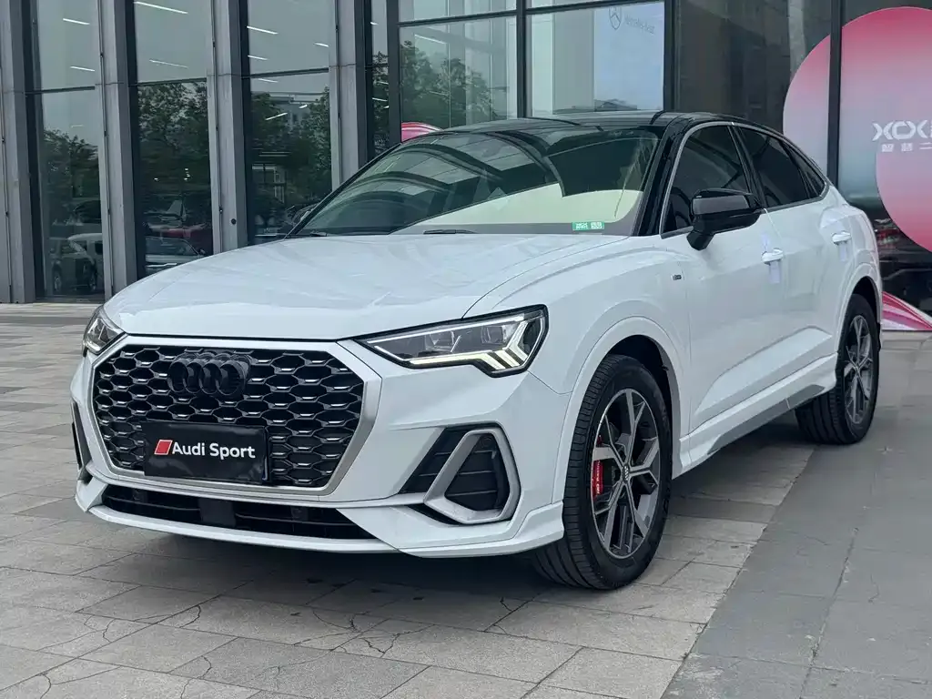 Audi Q3 Sportback — фото 1
