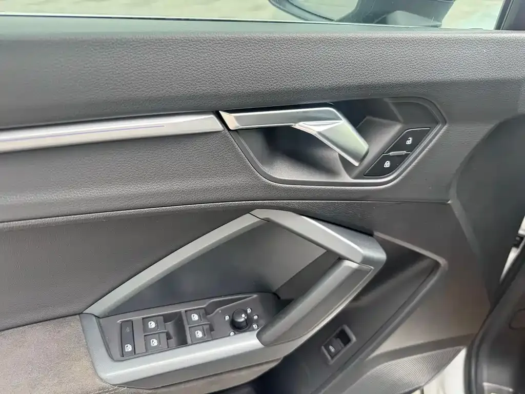 Audi Q3 Sportback — фото 4