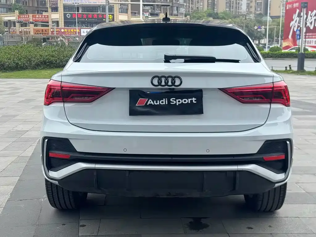 Audi Q3 Sportback — фото 3
