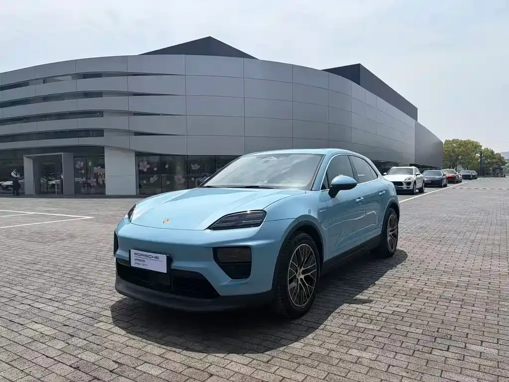 Porsche Macan EV — фото 1