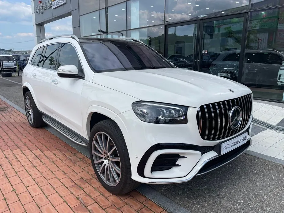 Mercedes-Benz GLS-Class — фото 10
