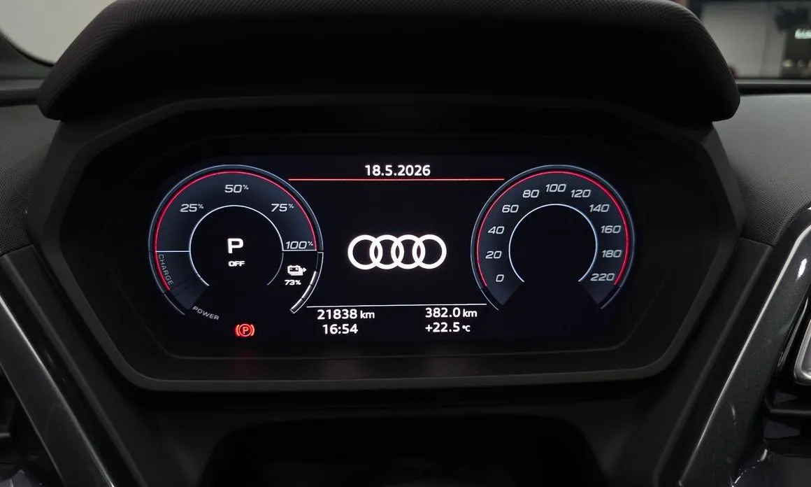 Audi Q4 e-tron — фото 8