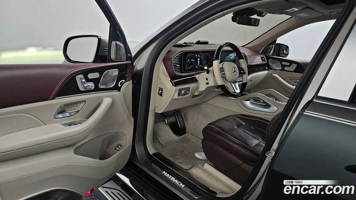 Mercedes-Benz GLS-Class — фото 8