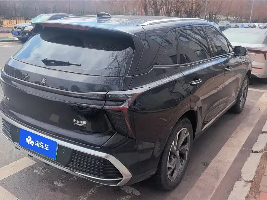 Hongqi HS3 PHEV — фото 3