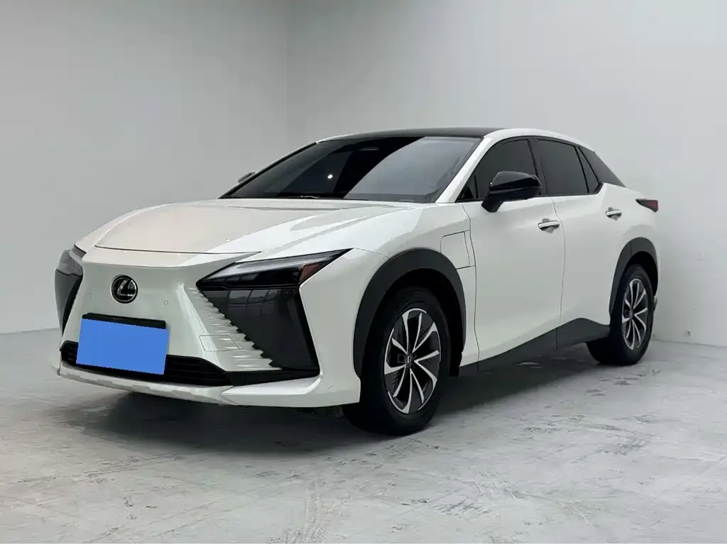 Lexus RZ — фото 1