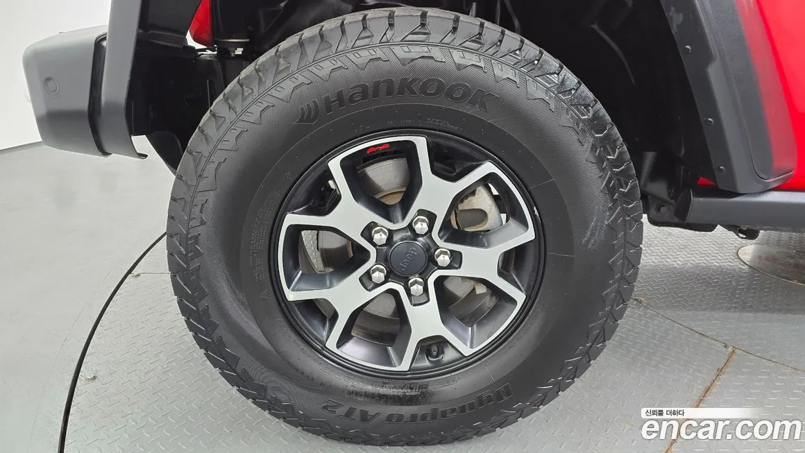 Jeep Wrangler — фото 10