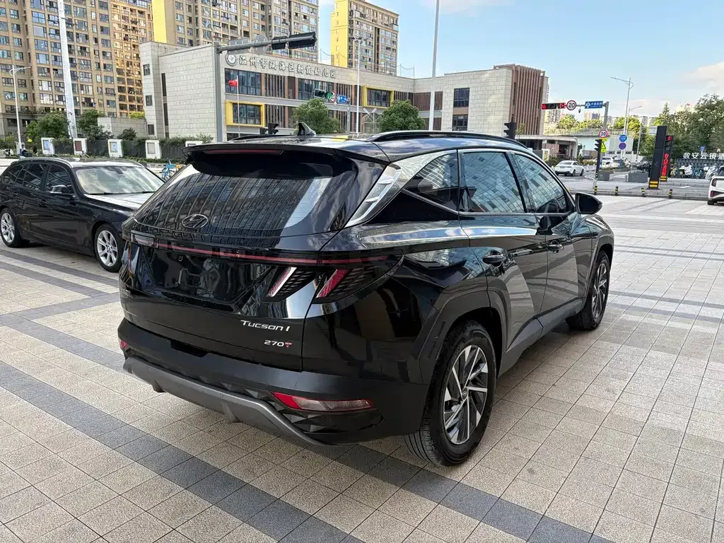 Hyundai Tucson — фото 8