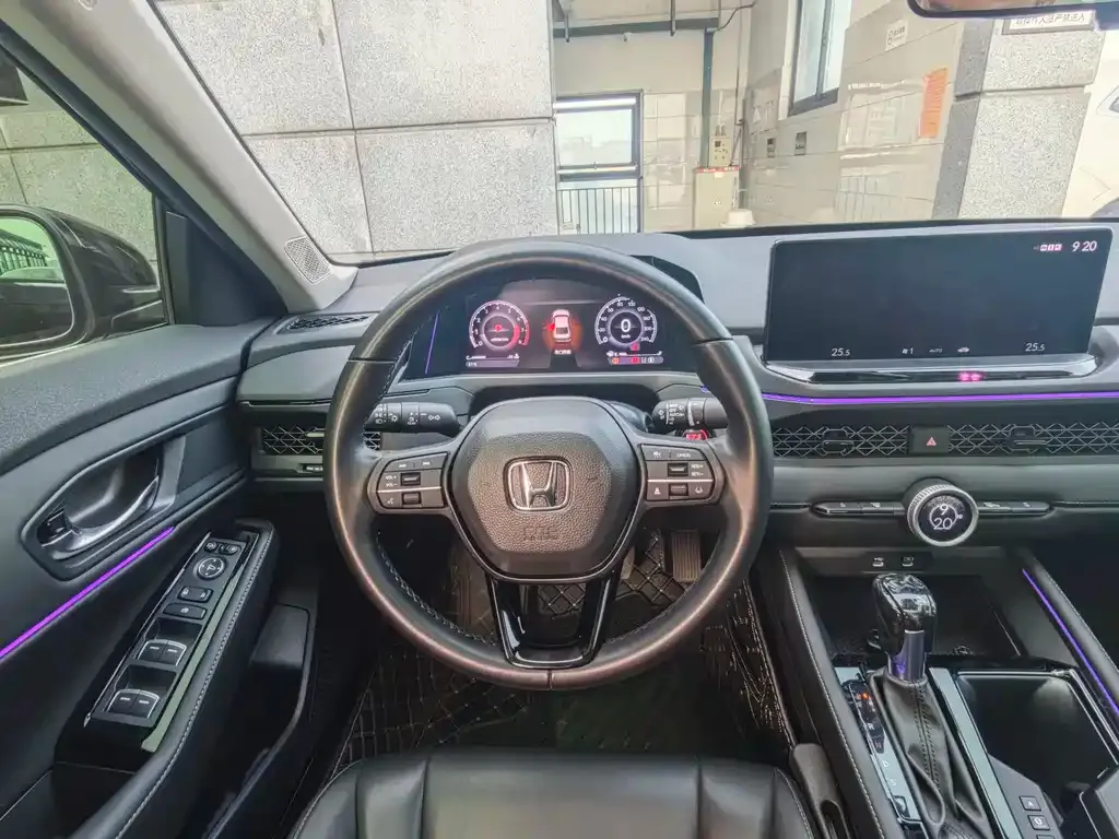 Honda Accord — фото 6