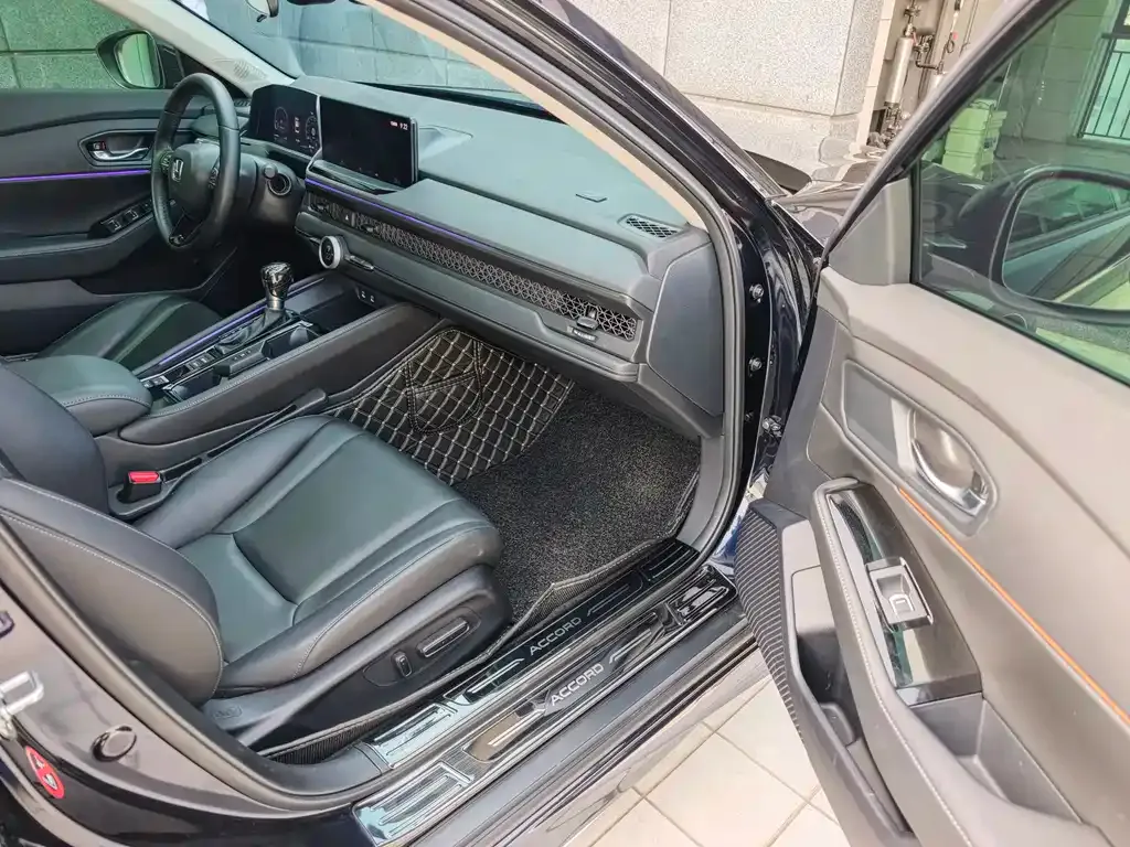 Honda Accord — фото 5
