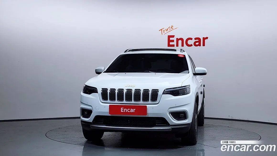 Jeep Cherokee — фото 8