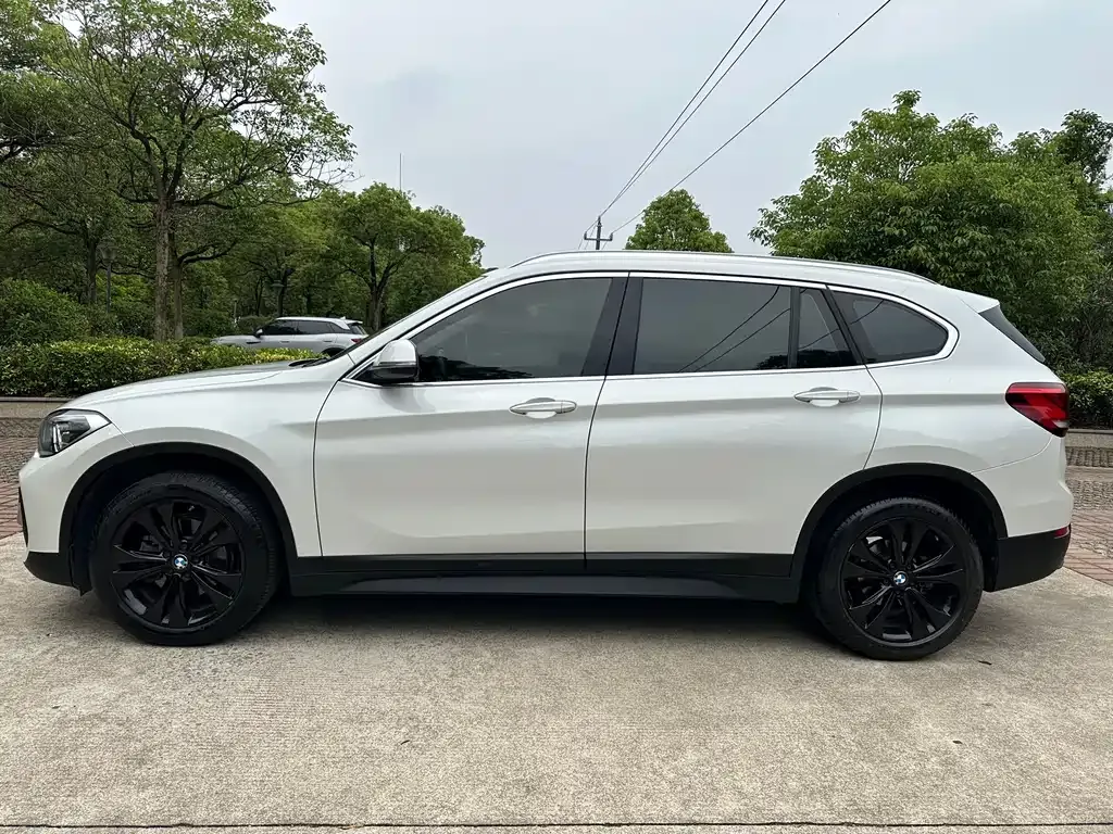 BMW X1 — фото 4