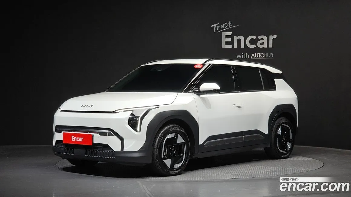 Kia EV3 — фото 1