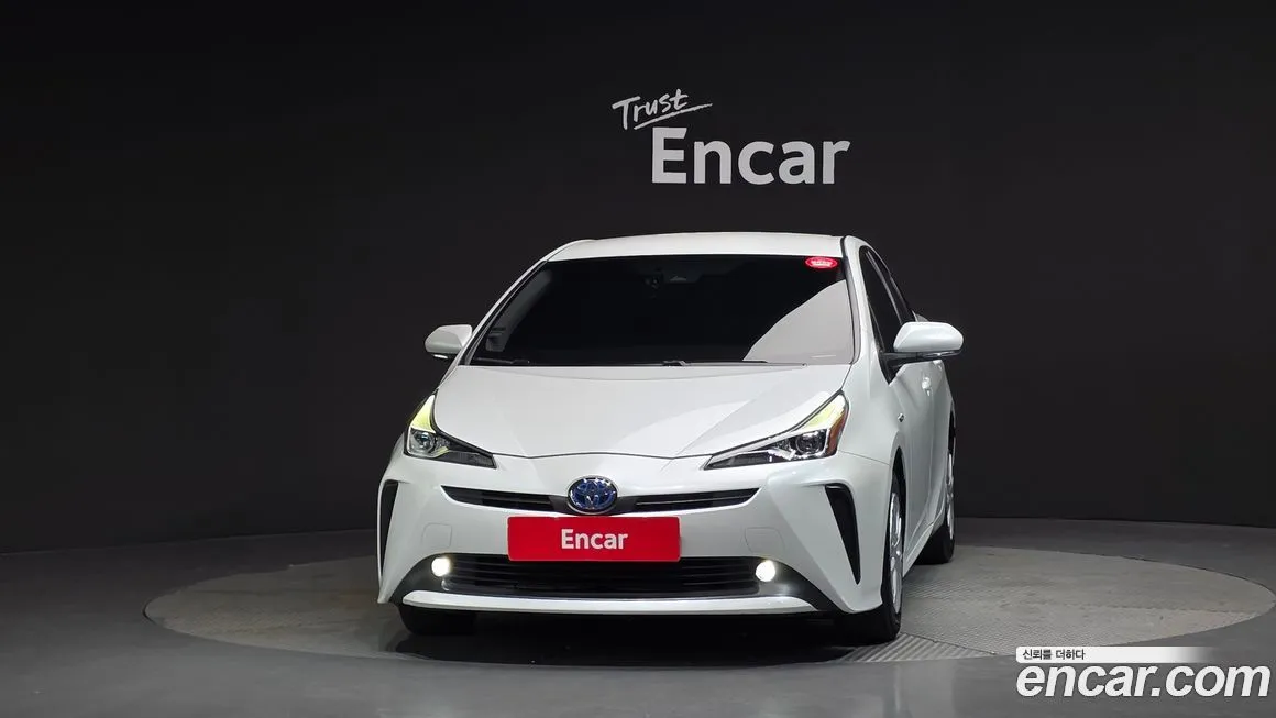 Toyota Prius — фото 6