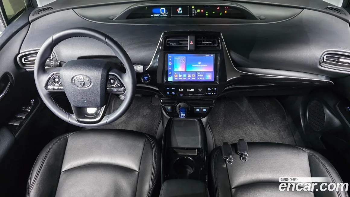 Toyota Prius — фото 8