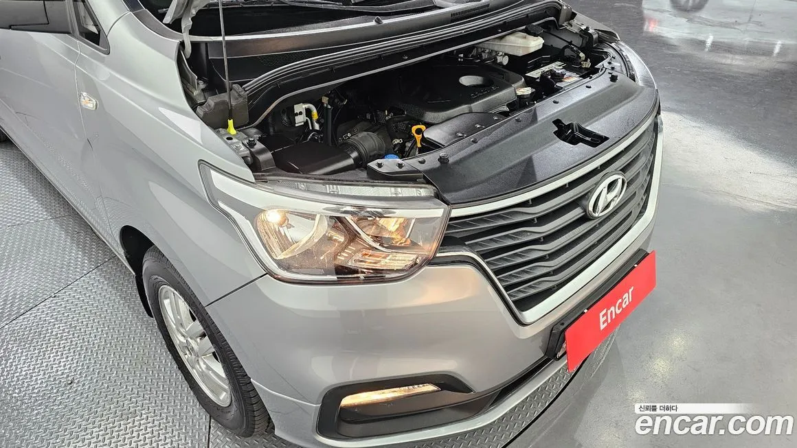 Hyundai Starex — фото 10