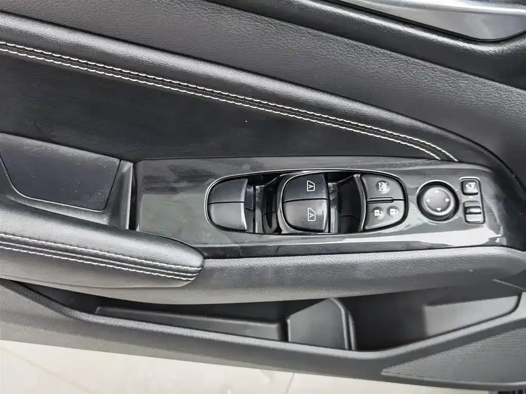 Nissan Teana — фото 6