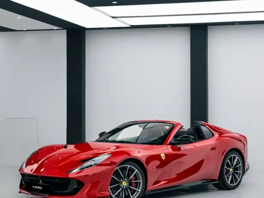 Ferrari 812 — фото 1