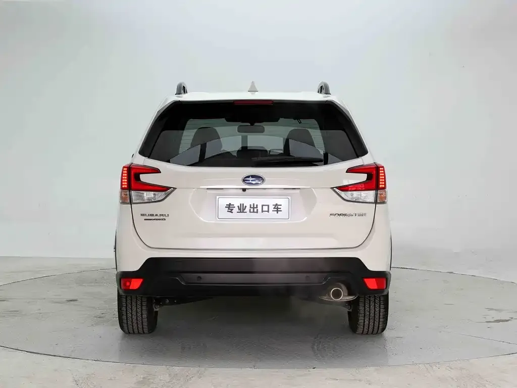 Subaru Forester — фото 3