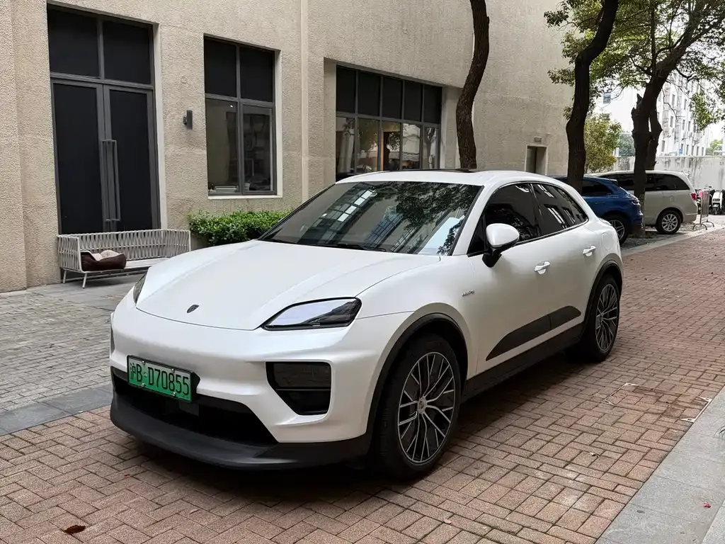 Porsche Macan EV — фото 1