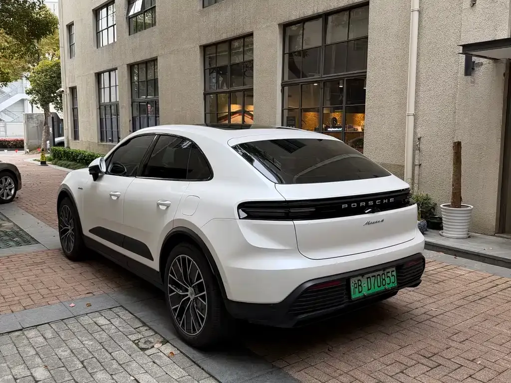 Porsche Macan EV — фото 10