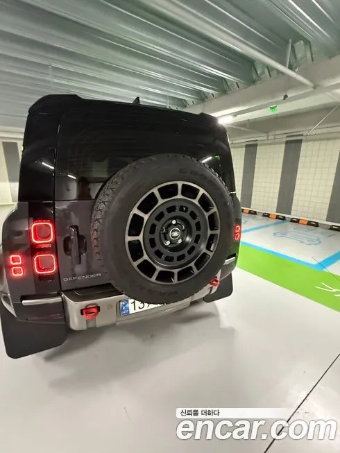 Land Rover Defender — фото 10