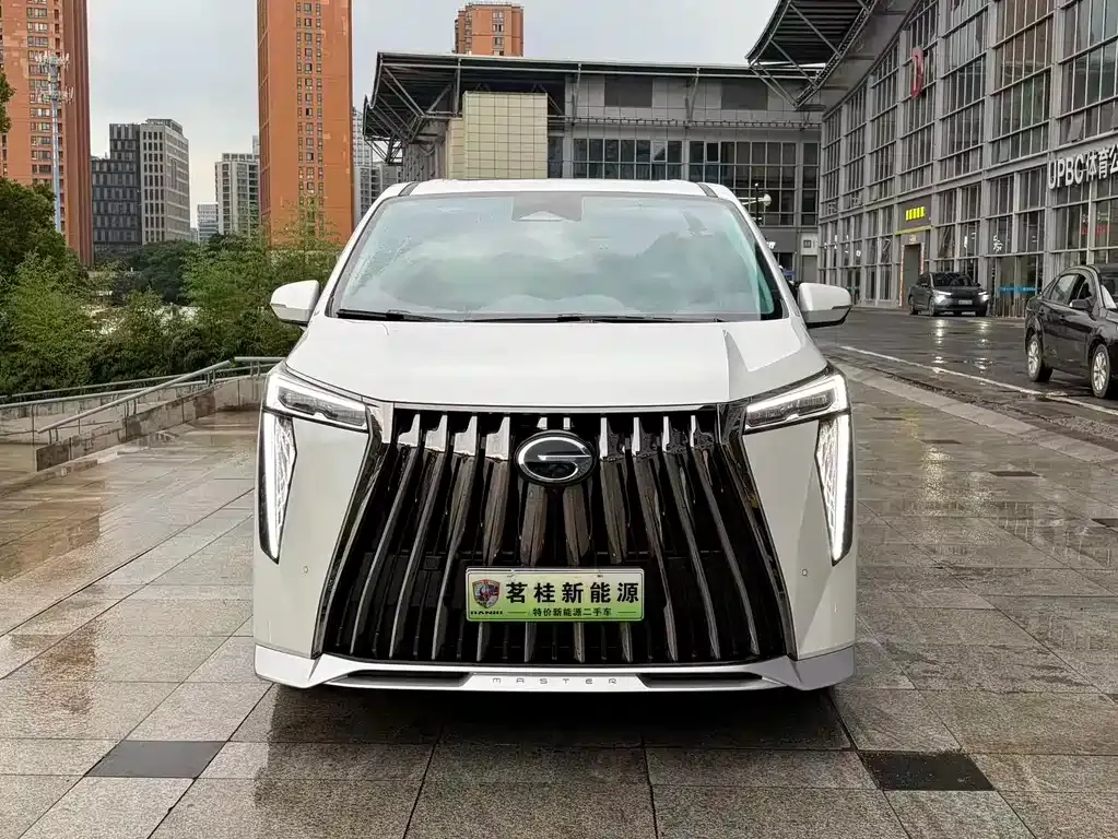 GAC Motor Trumpchi E9 — фото 10