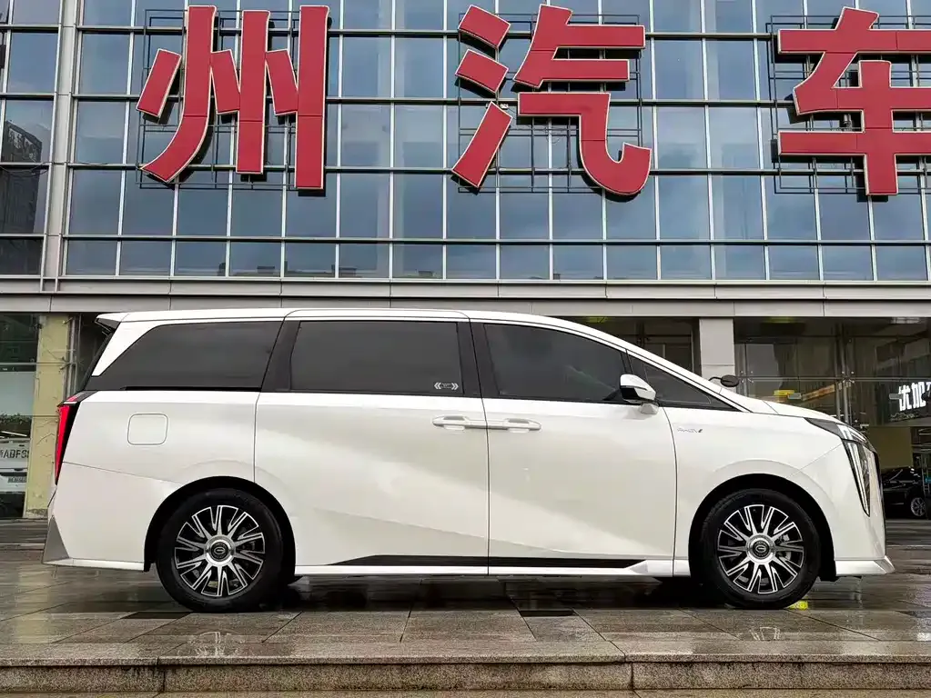 GAC Motor Trumpchi E9 — фото 3