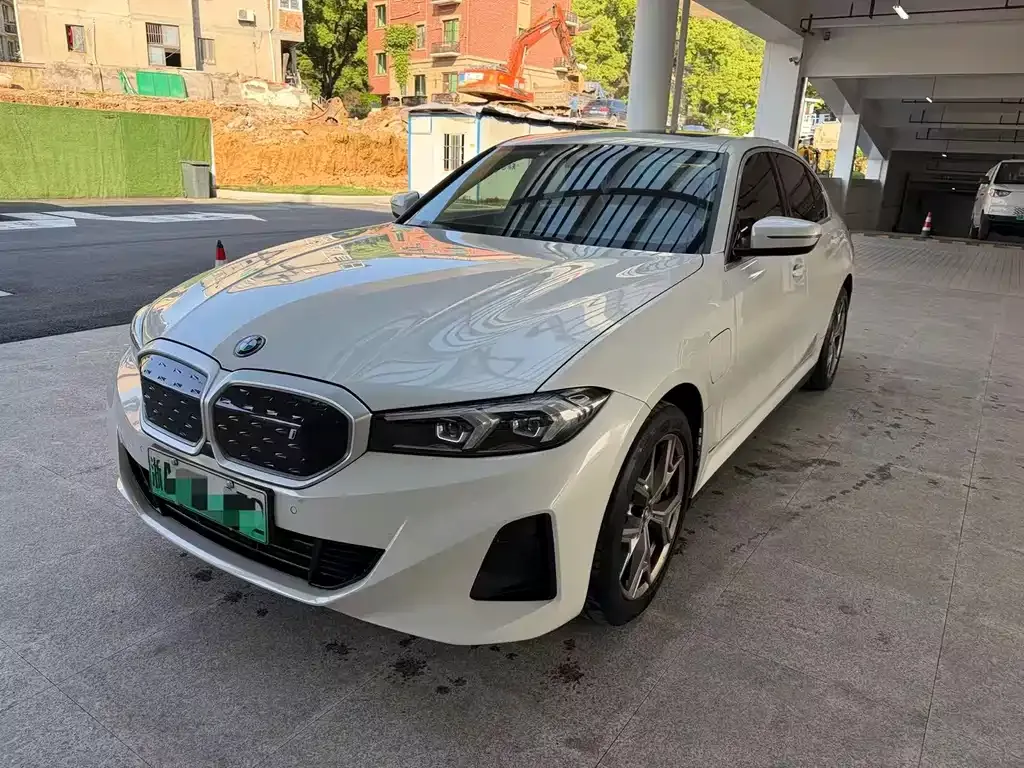 BMW i3 — фото 1