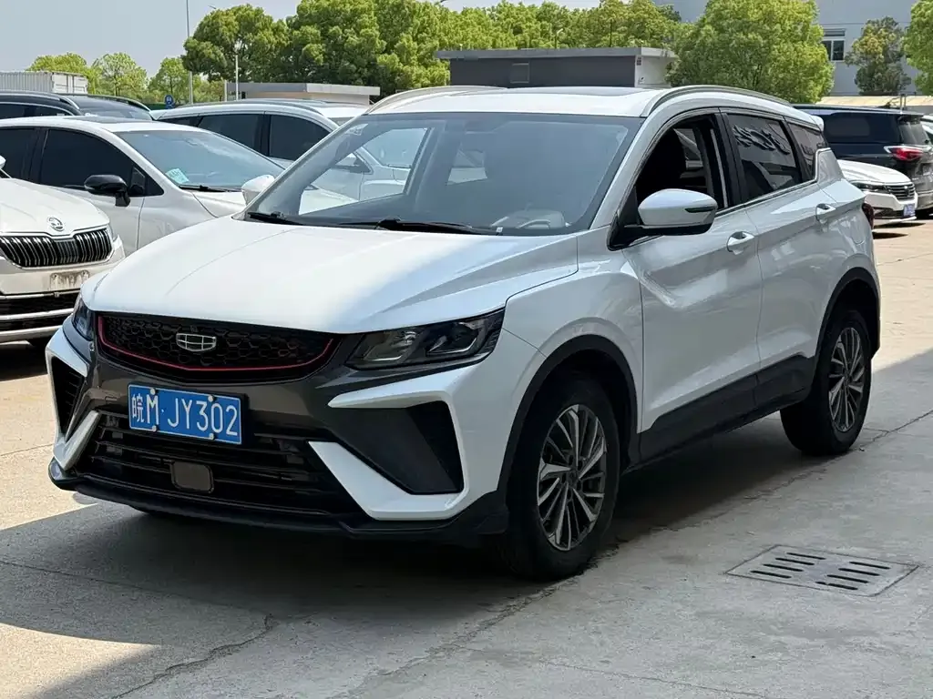 Geely Binyue — фото 10