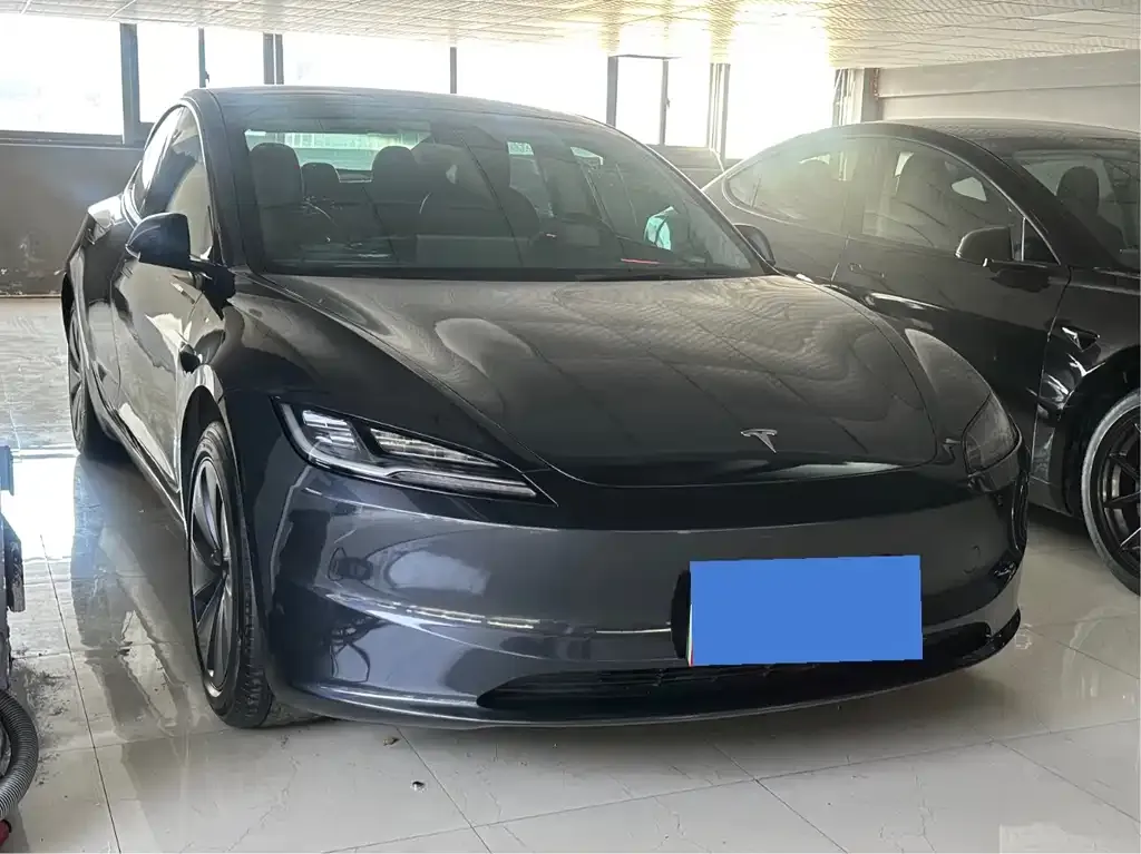 Tesla Model 3 — фото 6