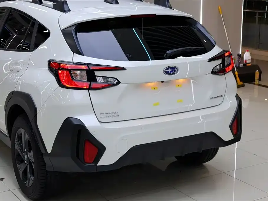 Subaru Crosstrek — фото 5