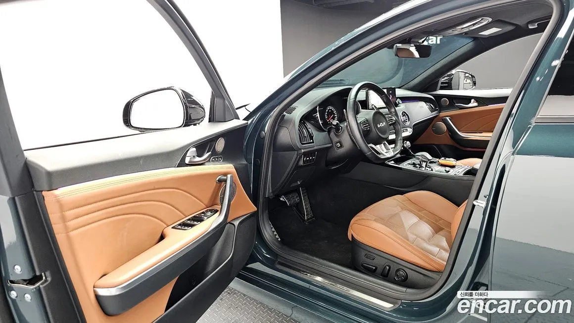Kia Stinger — фото 10