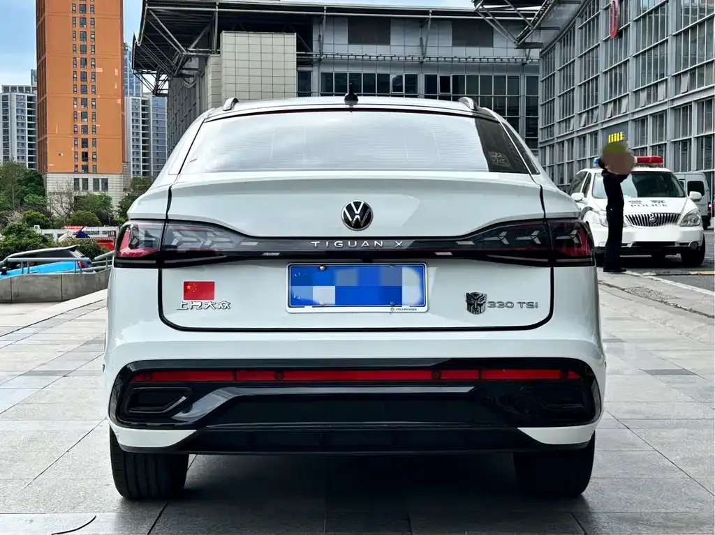 Volkswagen Tiguan X — фото 7